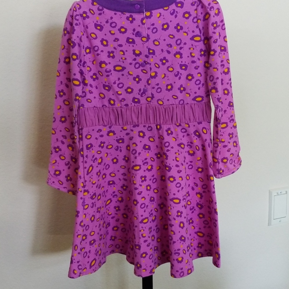 Dress - Picture 4 of 8